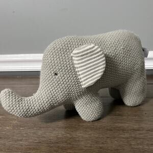 Baby Knit Gray Elephant Stuffed Animal‎ Plush Toy with Rattle